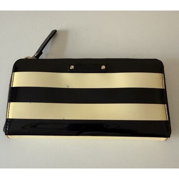 Kate Spade Penn Valley Neda Wallet Black Cream PVC Striped Zip Around Card Slot - Picture 1 of 7